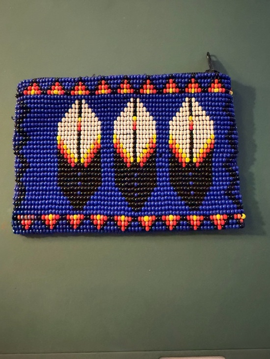 Native American Handbags - Handbeaded Blue Tribal Zip Wallet